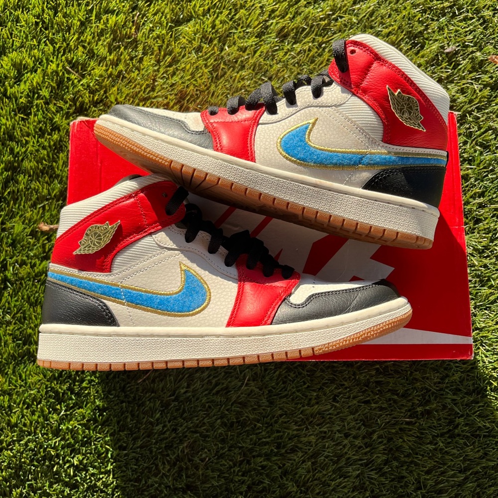 Air Jordan 1 Mid SE Let Her Man - Picture 1 of 4